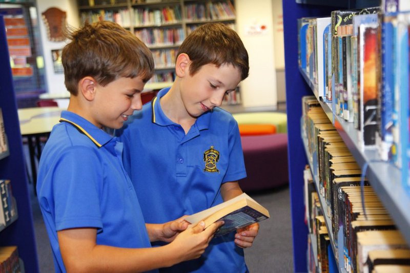 students-library-2